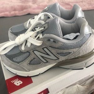 Brand new New Balance @990v4
